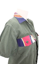 Load image into Gallery viewer, Vintage Military Collar &amp; Pocket Jacket